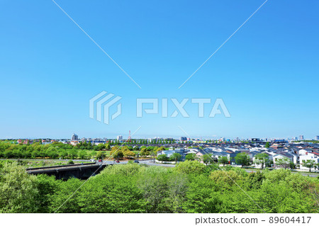 藍天的街道 藍天的街道 89604417