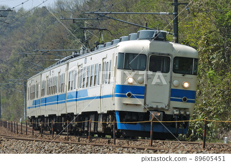 北陸本線Tsubata-Kurikara JR West 413系列B10組織（金澤） 89605451