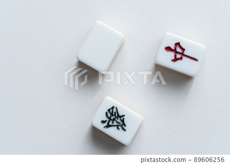 Mahjong in white 89606256