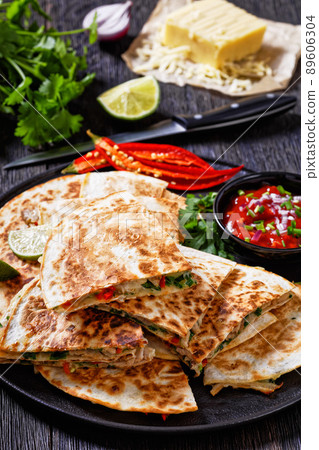 quesadilla with chicken, cheese, chilli, greens quesadilla with chicken, cheese, chilli, greens 89606304