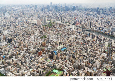 Big city Tokyo seen from the sky 89606831