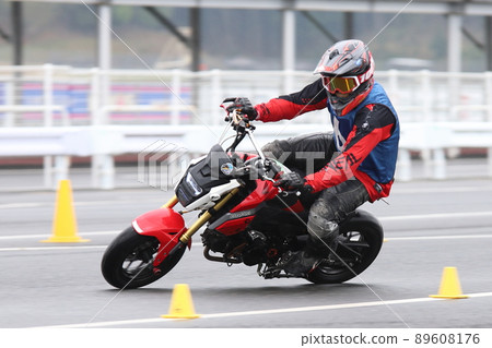 Moto Gymkhana 跑步照片 Moto Gymkhana 跑步照片 89608176