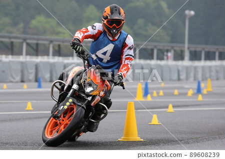 Running photo of Moto Gymkhana 89608239