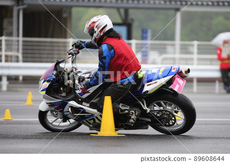 Moto Gymkhana 跑步照片 Moto Gymkhana 跑步照片 89608644
