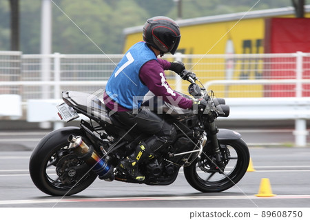Moto Gymkhana 跑步照片 Moto Gymkhana 跑步照片 89608750