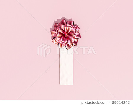 粉紅色的胸部 粉紅色的胸部 89614242
