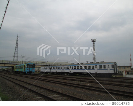 Mizushima Rinkai Railway MRT300 type and Kiha20 type 89614785