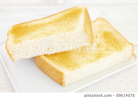 美味的厚片吐司 美味的厚片吐司 89614878