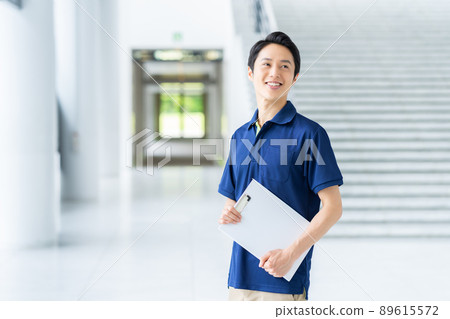 中年持證工人 中年持證工人 89615572