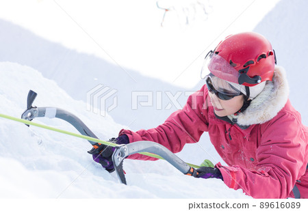 一個享受攀冰的女人 89616089