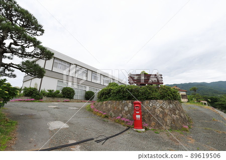 新潟縣佐渡的圓柱風景(國民旅館尖閣莊) 新潟縣佐渡的圓柱風景(國民旅館尖閣莊) 89619506