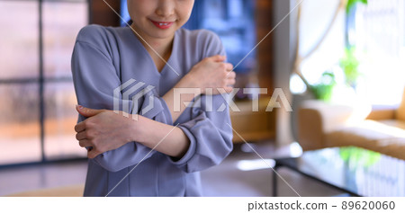 Beautiful woman portrait 89620060