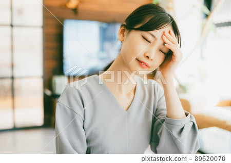 Beautiful woman portrait Beautiful woman portrait 89620070