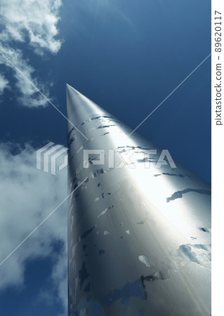 Perspective of Spire, famous landmark in Dublin, Ireland 89620117