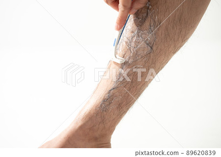 Shin hair treatment male razor 89620839