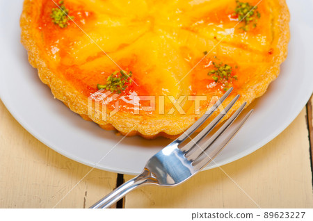 fresh pears pie dessert cake 89623227