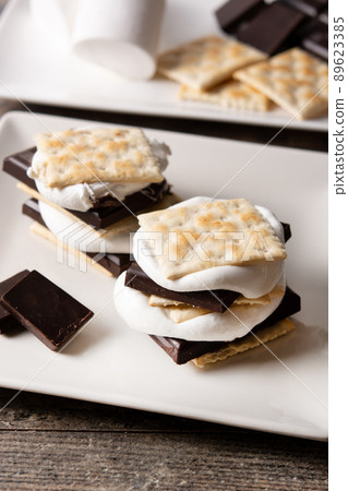 Homemade smores Homemade smores 89623385