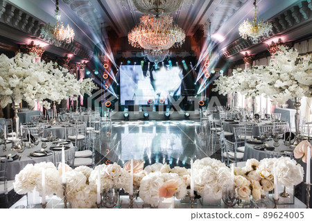 Elegant banquet hall for a wedding party 89624005