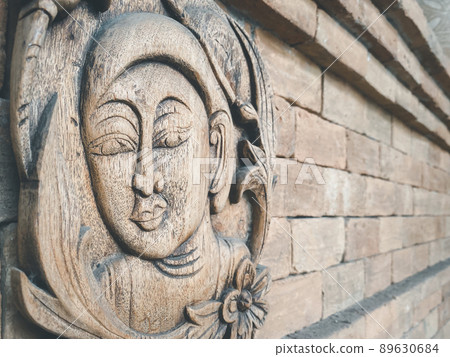 Antique decorative items decorate in restaurant 89630684