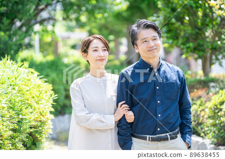 笑臉中間情侶（情侶款，戶外款，清新綠） 89638455