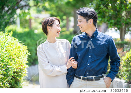 笑臉中間情侶(情侶款,戶外款,清新綠) 笑臉中間情侶(情侶款,戶外款,清新綠) 89638456