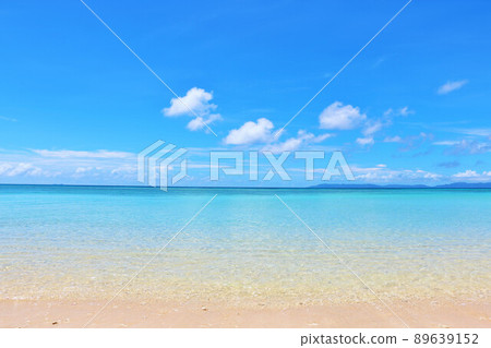 沖繩縣波照間島 夏日藍天與大海 89639152