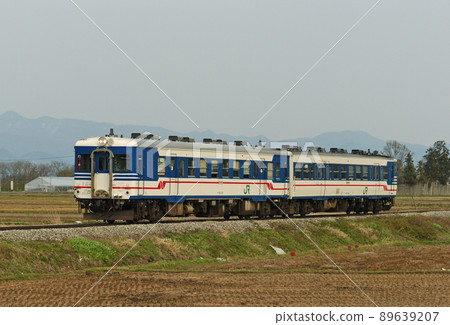Yonesaka Line Echigo-Shimoseki-Echigo-Oshima JR East Kiha 52-120 + Kiha 47 (Niigata) Yonesaka Line Echigo-Shimoseki-Echigo-Oshima JR East Kiha 52-120 + Kiha 47 (Niigata) 89639207
