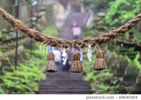 《Kumamoto Prefecture》 Kamishikimi Kumanoza Shrine in the rain Takamori Town, Aso District, Kumamoto Prefecture 89640804