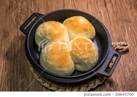 Natural yeast bread Homemade bread 89643700