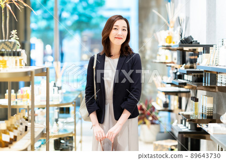 Women's shopping Shopping cooperation: g GIFT AND LIFESTYL 89643730