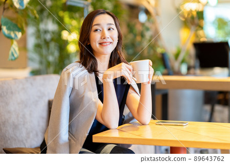 咖啡館遠程辦公攝影合作：由bondolfiboncaffē提供支持的PARK6 89643762