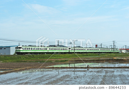 信越本線三條東光JR東115系列（新潟） 89644233