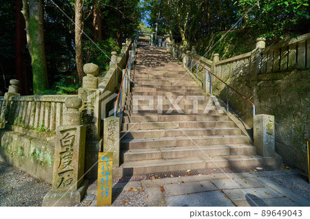 香川縣琴平町的金頭平宮 石階(百堂石)本殿前 133 級 香川縣琴平町的金頭平宮 石階(百堂石)本殿前 133 級 89649043