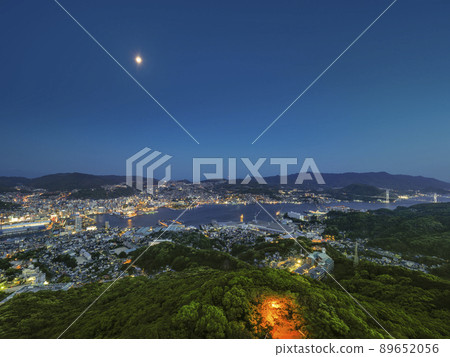 Night view of Nagasaki from the Inasayama summit observatory / Nagasaki, Japan 89652056