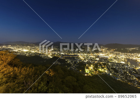 Night view of Nagasaki from the Inasayama summit observatory / Nagasaki, Japan Night view of Nagasaki from the Inasayama summit observatory / Nagasaki, Japan 89652065