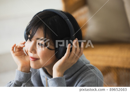 Living woman hoodie 89652083