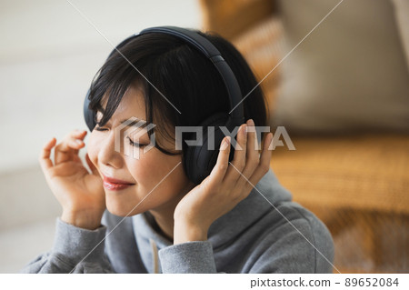 活女人連帽衫 89652084