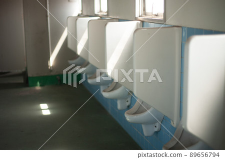 男士廁所 89656794