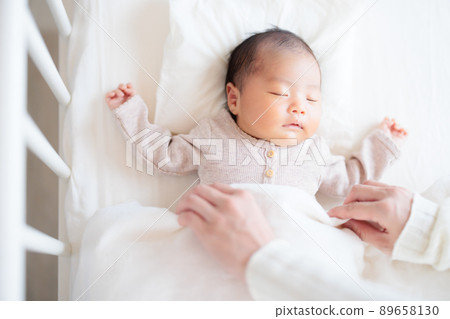 讓寶寶睡覺，掛蒲團 89658130