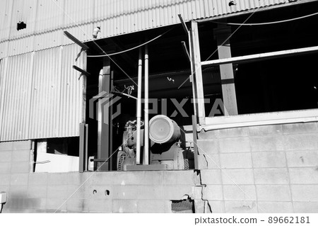 Factory window 89662181
