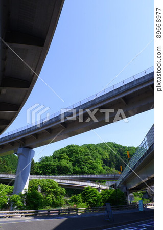 Elevated Takaosan interchange Elevated Takaosan interchange 89668977