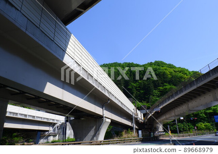 Elevated Takaosan interchange Elevated Takaosan interchange 89668979