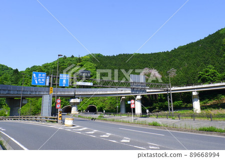 高尾山交流道和20號繞道 89668994