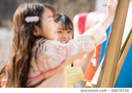 child girl lifestyle art child girl lifestyle art 89670548
