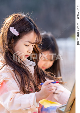 兒童女孩生活方式藝術 兒童女孩生活方式藝術 89670550