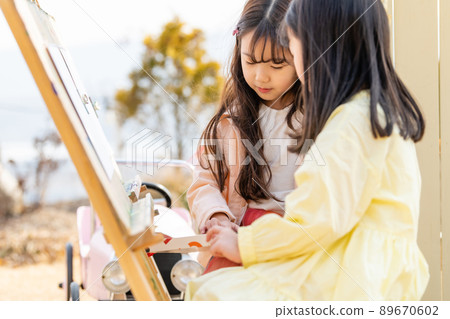 兒童女孩生活方式藝術 兒童女孩生活方式藝術 89670602