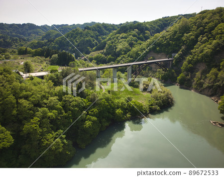 奧林匹克公路(白馬長野收費公路)安波大橋和日高隧道長野縣長野市(無人機鳥瞰圖) 奧林匹克公路(白馬長野收費公路)安波大橋和日高隧道長野縣長野市(無人機鳥瞰圖) 89672533