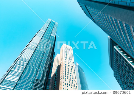 千變萬化的東京汐留摩天樓和湛藍的天空 2022.04 b-3 淺色 千變萬化的東京汐留摩天樓和湛藍的天空 2022.04 b-3 淺色 89673601