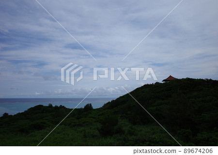 玉取崎展望台和蔚藍的大海 玉取崎展望台和蔚藍的大海 89674206