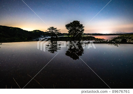 《新潟縣》星空與星峠梯田 89676761